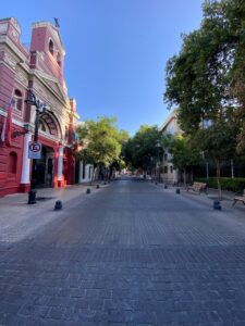 Taller de arte, pausa y bienestar en barrio Lastarria